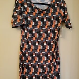 LuLaRoe Dresses - Lularoe Small Julia LuLaRoe Dresses - Lularoe Small Julia